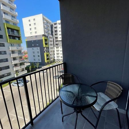 Cozy 1 Bedroom Apartment 오라데아 외부 사진