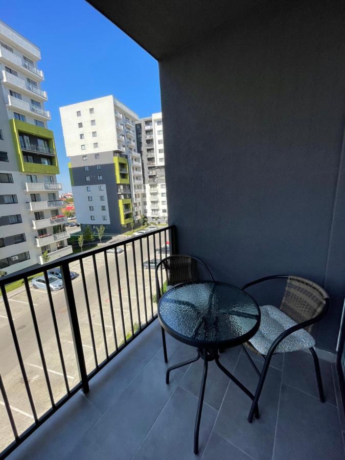 Cozy 1 Bedroom Apartment 오라데아 외부 사진