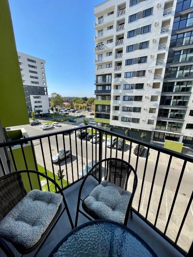 Cozy 1 Bedroom Apartment 오라데아 외부 사진